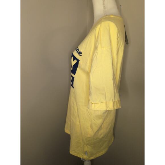 NWT Disney Our Universe Mickey mouse T-shirt lg - Picture 2 of 7